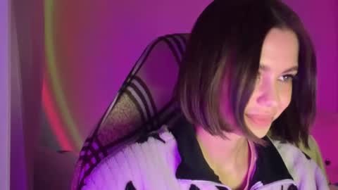 MiraLaPics online show from April 12, 9:50 pm