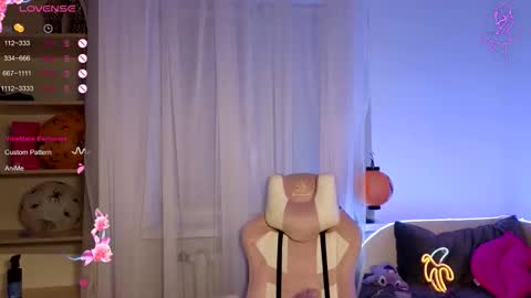 miraluccian online show from December 17, 3:44 am