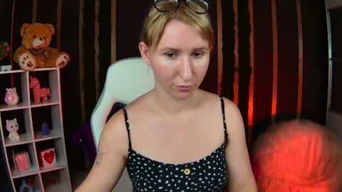Mira online show from July 28, 1:32 pm
