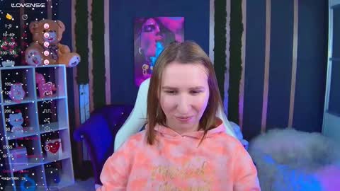 Mira online show from December 4, 2:19 pm