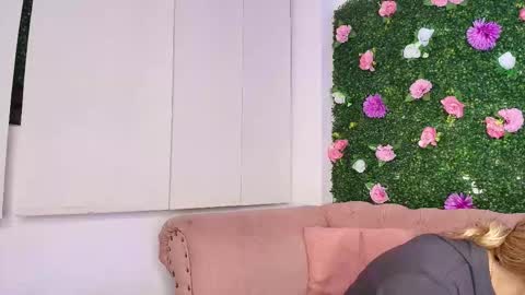 Miranda online show from September 23, 12:36 pm