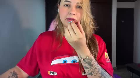 mirilinda online show from November 27, 1:52 am