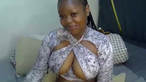 mirror_254 online show from May 7, 9:24 am