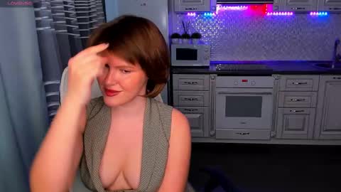 Snapshot of mirrorofsoul chatting on February 19, 5:05 am Shelley online show from February 19, 5:05 am