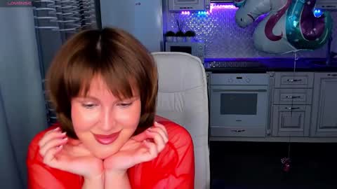 Snapshot of mirrorofsoul chatting on February 14, 4:47 am Shelley online show from February 14, 4:47 am