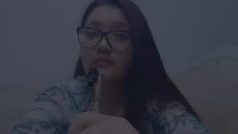 Mia online show from July 9, 8:28 am