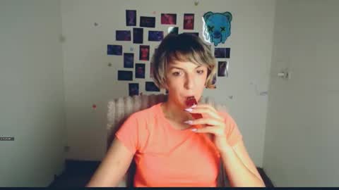 Mishelle online show from May 20, 12:35 pm