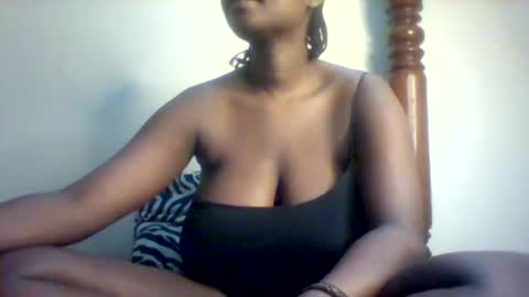 miss440 online show from September 20, 5:22 pm