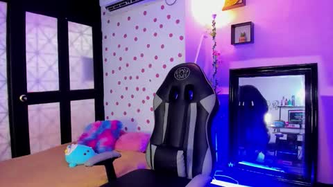 Akemi 3 online show from October 23, 1:17 pm