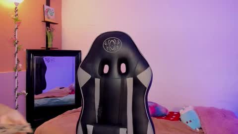 Akemi 3 online show from December 4, 2:08 pm