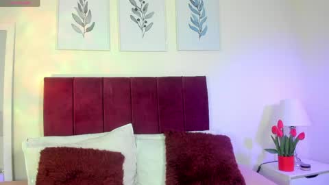 Amanda Reyes online show from April 16, 12:49 pm