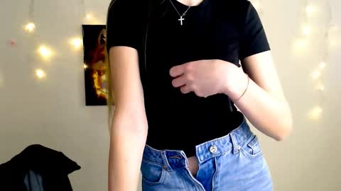 Angelina online show from March 5, 8:10 am