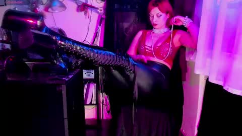 Snapshot of miss_asmodeus chatting on February 20, 6:46 pm missAsmodeus online show from February 20, 6:46 pm