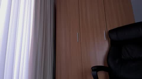 Ivy online show from September 25, 11:31 am