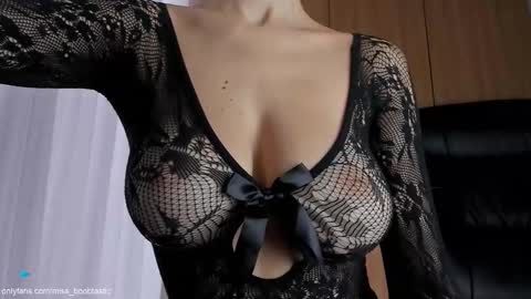 Ivy online show from October 27, 12:12 pm