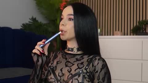 Denise online show from November 22, 8:55 pm