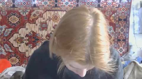 Elis online show from April 14, 11:32 am