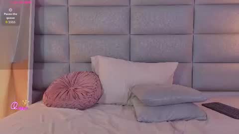 emma online show from July 16, 8:02 pm