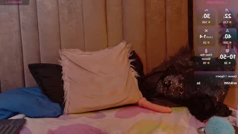 miss_evans_ online show from January 31, 7:11 pm