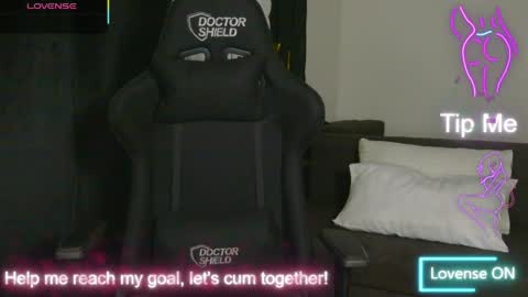 Jaquelinee online show from April 1, 2:12 am