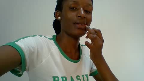 kiki online show from October 6, 6:30 am