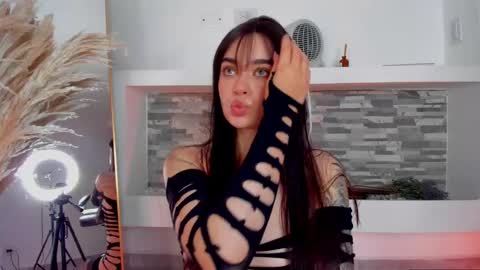 Alana online show from February 23, 11:43 pm