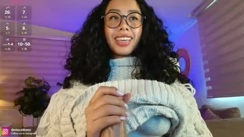 Amy Olivera online show from June 2, 1:01 pm