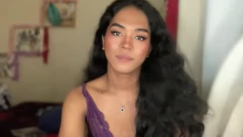 miss_veron_xoxo online show from December 19, 9:01 am