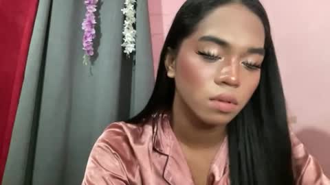 miss_veron_xoxo online show from April 11, 9:02 am