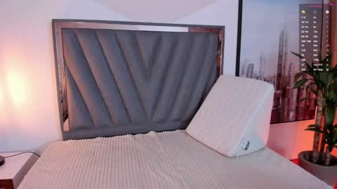 Laura online show from January 17, 1:24 pm