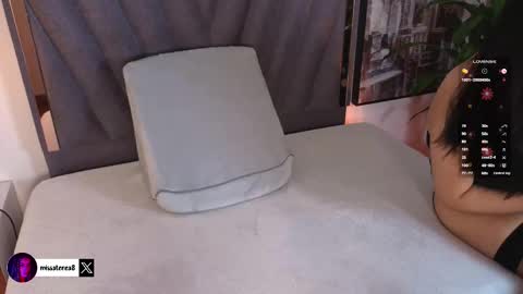 Laura online show from October 20, 2:20 pm