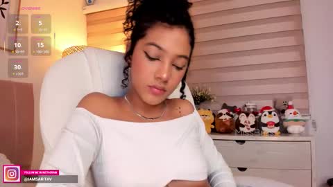 Sara Vanegas online show from November 14, 1:33 pm