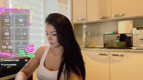 missbya online show from September 10, 5:18 am