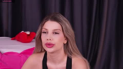 Claire online show from April 3, 7:23 pm