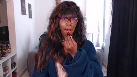 Emilie Diaz online show from February 15, 8:19 pm