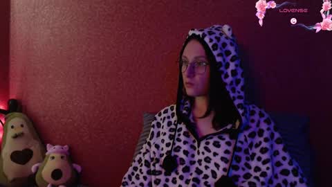 Victoria online show from February 21, 8:05 pm