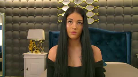 Sophie online show from April 15, 4:24 am