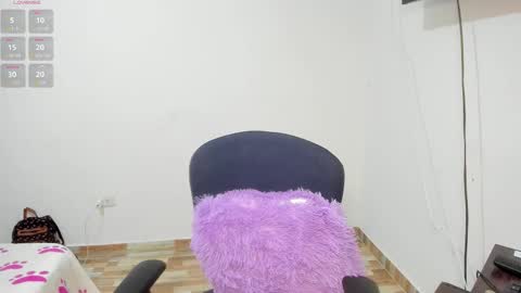 Kimberly Alejandra online show from January 16, 8:16 pm