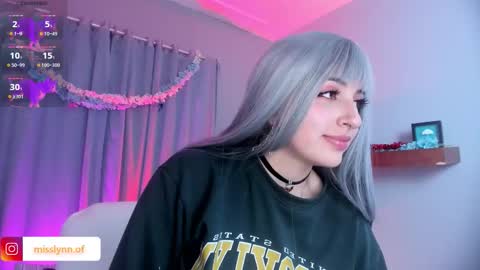 i am lyn online show from March 1, 6:35 am