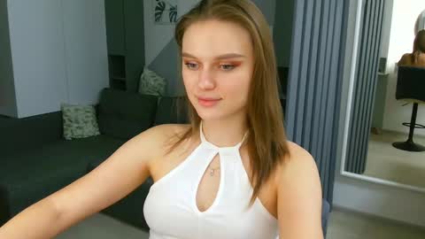 OneGoddess online show from December 3, 5:23 pm