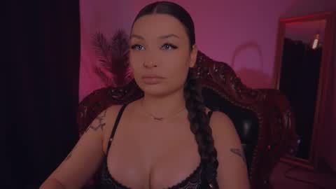 LUXXANDRA online show from February 24, 6:14 am