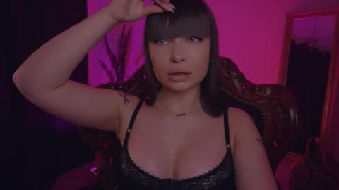 LUXXANDRA online show from March 1, 5:42 am