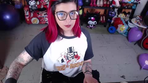 Miss Mia online show from September 18, 3:10 pm