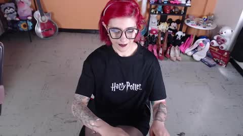 Miss Mia online show from February 6, 2:04 pm