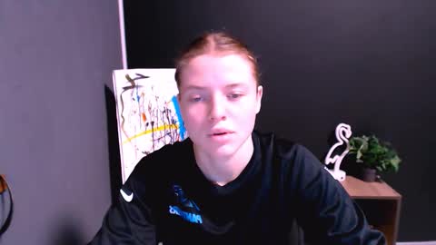 Olivia online show from November 12, 2:15 pm