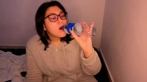 sarah online show from April 11, 10:57 pm