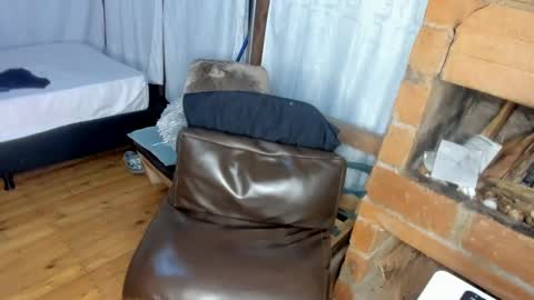 sarah online show from December 2, 11:38 pm