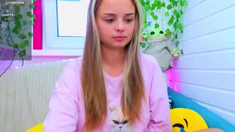 . online show from September 22, 6:34 am