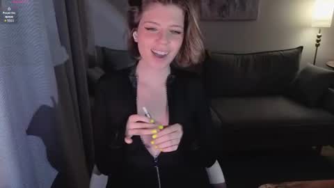 Polly online show from July 12, 9:59 pm