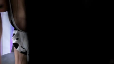 Pau OFmissweetpeach online show from January 7, 10:46 pm